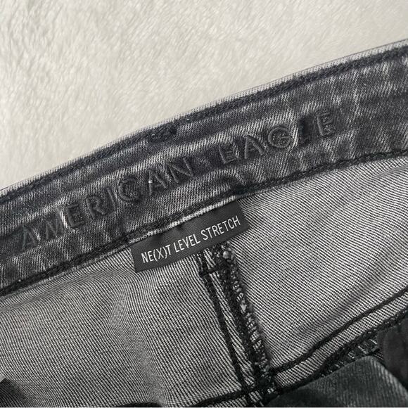 American Eagle Outfitters black super hi rise biker ripped jeans size 6 AEO - Picture 3 of 6